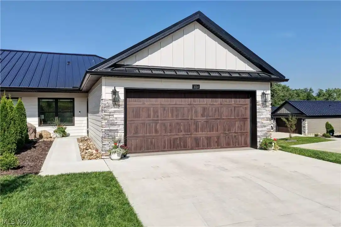 Photo 1 of Condo for sale at 1014 Beech Ave, Millersburg, OH 44654 | MLS# 5238567 | Listing updated on 2026-10-18