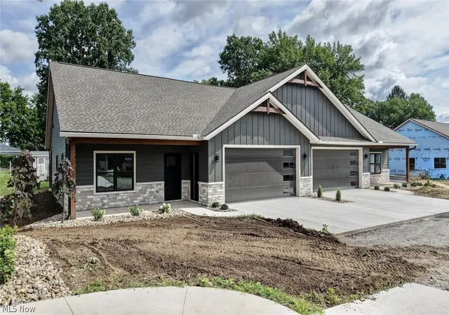 Photo 2 of Sale Pending at 818 Third St Sw, New Philadelphia, OH 44663 | MLS# 5238443 | Listing updated on 2026-09-24