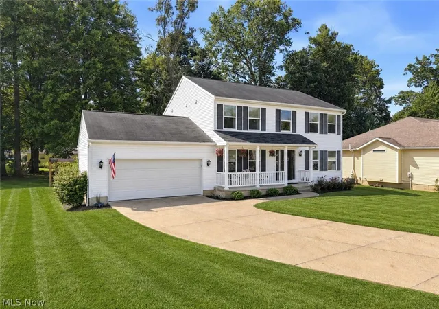 Photo 2 of Sale Pending at 851 Susan Rd, Ravenna, OH 44266 | MLS# 5230218 | Listing updated on 2026-08-25