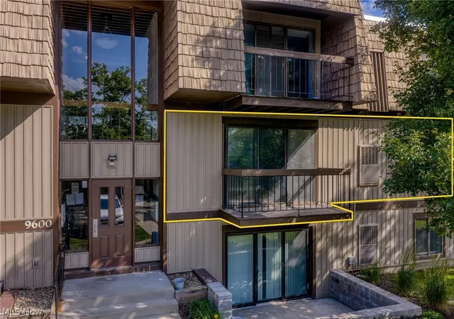 Photo 1 of Condo for sale at 9600 Cove Dr #B6, North Royalton, OH 44133 | MLS# 5238787 | Listing updated on 2026-10-06