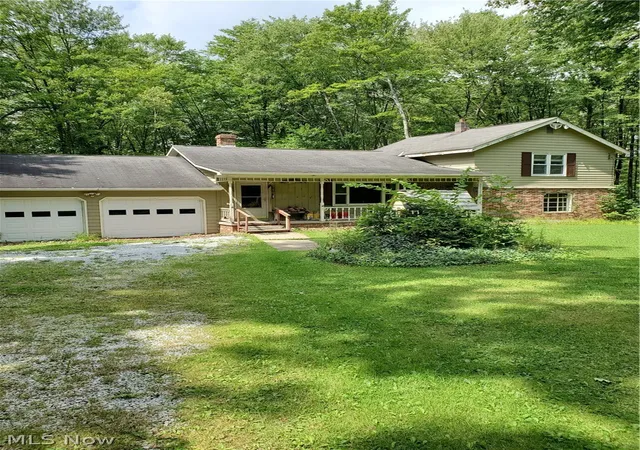 Photo 1 of Single family home for sale at 18418 Geauga Lake Rd, Chagrin Falls, OH 44023 | MLS# 5238833 | Listing updated on 2026-09-01