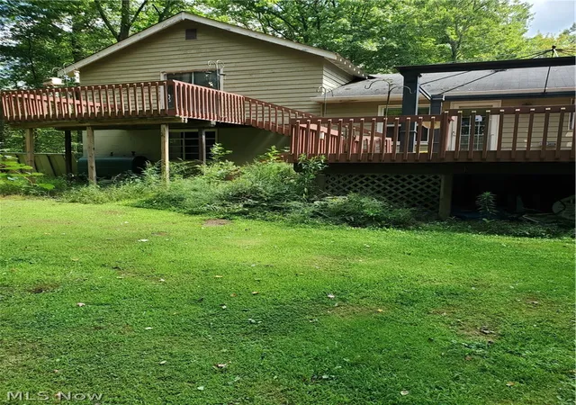 Photo 2 of Single family home for sale at 18418 Geauga Lake Rd, Chagrin Falls, OH 44023 | MLS# 5238833 | Listing updated on 2026-09-01