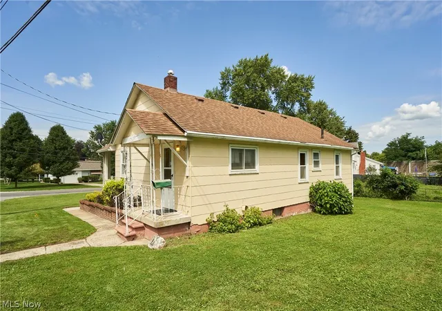 Photo 2 of Single family home for sale at 4293 Summit Rd, Norton, OH 44203 | MLS# 5238698 | Listing updated on 2026-08-24