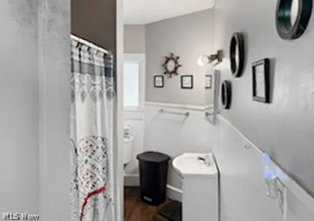Photo 4 of Single family home for sale at 1537 Wooster Rd W, Barberton, OH 44203 | MLS# 5238098 | Listing updated on 2026-08-22