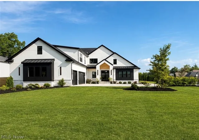 Photo 3 of Sale Pending at 31490 Schwartz Rd, Westlake, OH 44145 | MLS# 5238834 | Listing updated on 2026-09-15