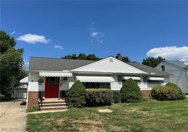 Photo 1 of Single family home for sale at 9513 Alexander Rd, Garfield Heights, OH 44125 | MLS# 5238738 | Listing updated on 2026-08-24