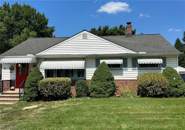 Photo 2 of Single family home for sale at 9513 Alexander Rd, Garfield Heights, OH 44125 | MLS# 5238738 | Listing updated on 2026-08-24