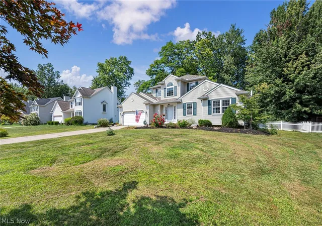 Photo 4 of Single family home for sale at 1195 Dartmouth Dr, Painesville Twp, OH 44077 | MLS# 5238931 | Listing updated on 2026-09-17