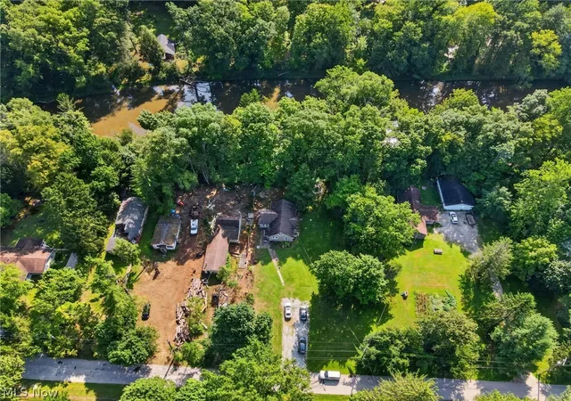 Photo 2 of Single family home for sale at 1153 Orchard Grove Dr, Geneva, OH 44041 | MLS# 5238840 | Listing updated on 2026-09-29