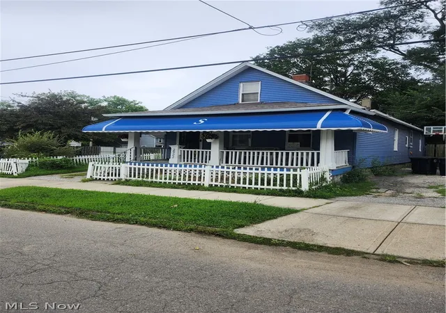 Photo 2 of Single family home for sale at 2922 Minnie Ave, Cleveland, OH 44104 | MLS# 5232926 | Listing updated on 2026-08-24
