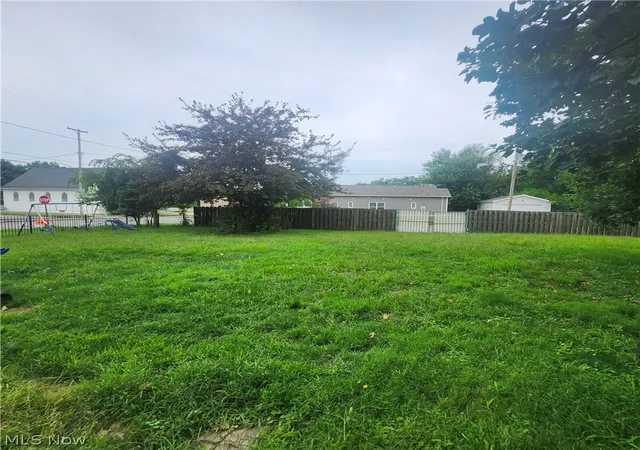 Photo 4 of Single family home for sale at 2922 Minnie Ave, Cleveland, OH 44104 | MLS# 5232926 | Listing updated on 2026-10-06