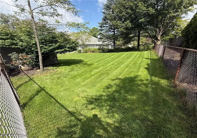 Photo 4 of Sale Pending at 5630 Huntington Reserve Dr, Parma, OH 44134 | MLS# 5236822 | Listing updated on 2026-09-01