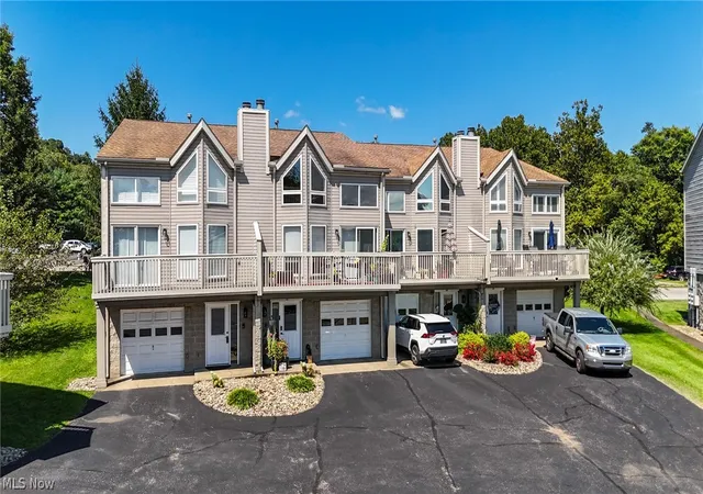 2nd image of 621 Virginia St #11, Marietta, OH 45750 | MLS# 5236933