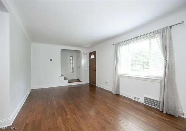 Photo 3 of Single family home for sale at 4855 Edsal Dr, Lyndhurst, OH 44124 | MLS# 5238642 | Listing updated on 2026-09-15