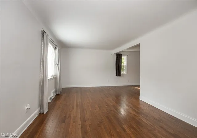 Photo 4 of Single family home for sale at 4855 Edsal Dr, Lyndhurst, OH 44124 | MLS# 5238642 | Listing updated on 2026-09-15