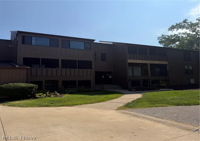 Photo 1 of Sale Pending at 33803 Electric Blvd, Avon Lake, OH 44012 | MLS# 5238587 | Listing updated on 2026-08-29