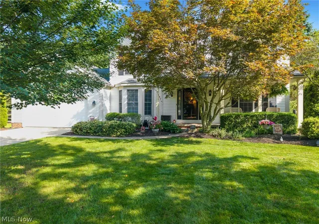 Photo 2 of Sale Pending at 621 Continental Dr, Medina, OH 44256 | MLS# 5237010 | Listing updated on 2026-08-27