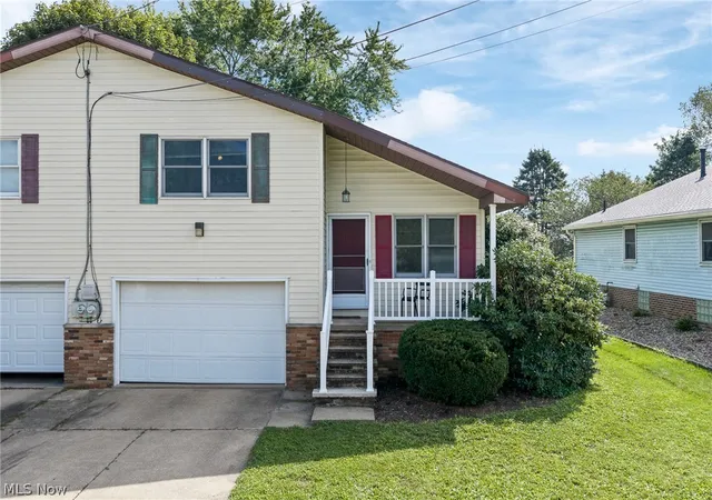 Photo 3 of Multi family home for sale at 1532 Ellesmere Ave Nw, North Canton, OH 44720 | MLS# 5239050 | Listing updated on 2026-10-05