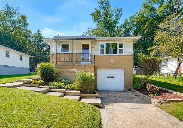 Photo 2 of Sale Pending at 2852 Linwood Rd, Akron, OH 44312 | MLS# 5239093 | Listing updated on 2026-09-25