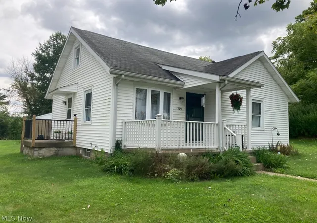 Photo 2 of Sale Pending at 209 Grandview St, Scio, OH 43988 | MLS# 5239111 | Listing updated on 2026-09-27