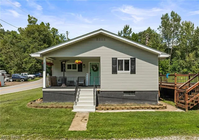 Single family home for sale at 71420 Front St, St Clairsville, OH 43950 | MLS# 5239121