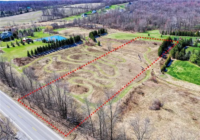 Photo 1 of Sale Pending at 16976 Ravenna Rd, Auburn, OH 44023 | MLS# 5235248 | Listing updated on 2026-08-24