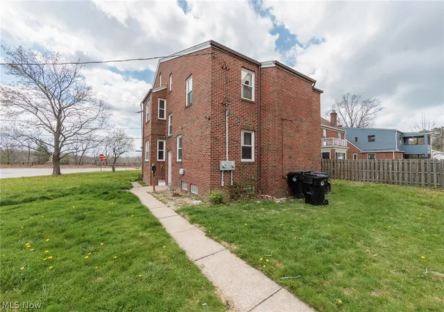 Photo 3 of House for sale at 3155 Rocky River Dr, Cleveland, OH 44111 | MLS# 5239072 | Listing updated on 2026-10-01
