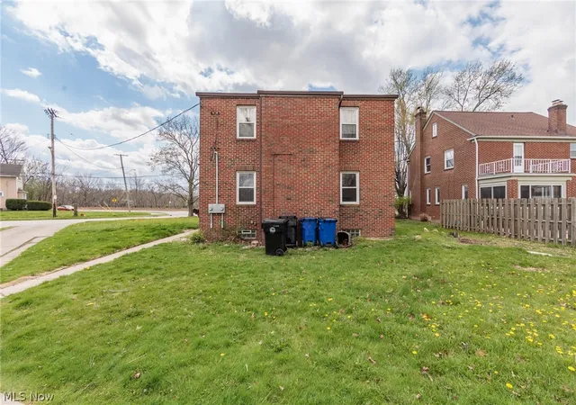Photo 4 of House for sale at 3155 Rocky River Dr, Cleveland, OH 44111 | MLS# 5239072 | Listing updated on 2026-10-01