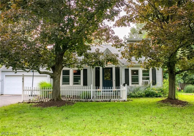 Photo 1 of Single family home for sale at 44 Colony Dr, Oberlin, OH 44074 | MLS# 5239241 | Listing updated on 2026-08-26