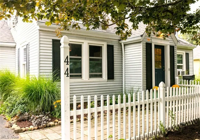 Photo 2 of Single family home for sale at 44 Colony Dr, Oberlin, OH 44074 | MLS# 5239241 | Listing updated on 2026-08-26