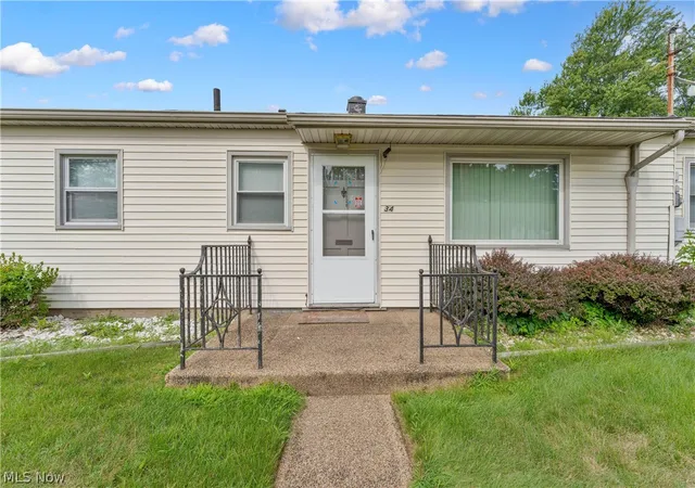 Photo 2 of Sale Pending at 34 Mcdonald Ave, Niles, OH 44446 | MLS# 5239244 | Listing updated on 2026-09-30