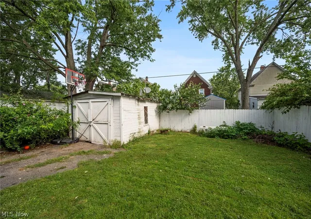 Photo 26 of Single family home for sale at 637 Dewey Ave, Elyria, OH 44035 | MLS# 5237927 | Listing updated on 2026-09-01