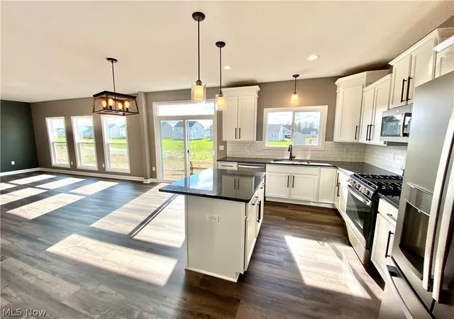 Photo 3 of Single family home for sale at 3462 Wicker St Ne, Canton, OH 44721 | MLS# 5239259 | Listing updated on 2026-08-25
