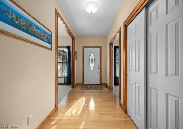 Photo 3 of Single family home for sale at 2520 Center Rd, Avon, OH 44011 | MLS# 5238958 | Listing updated on 2026-09-21