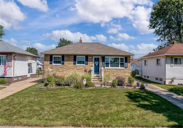Photo 1 of Single family home for sale at 15474 Holland Rd, Brook Park, OH 44142 | MLS# 5239250 | Listing updated on 2026-09-17