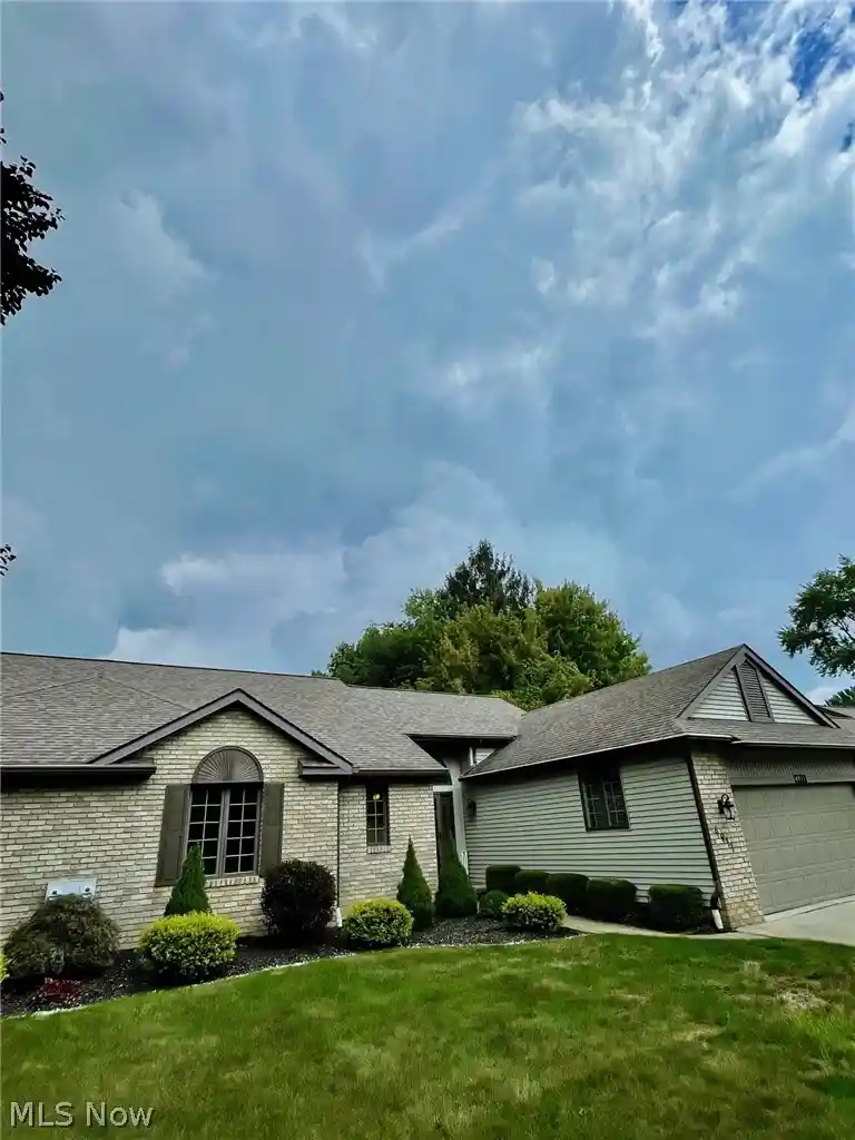 Photo 1 of Condo for sale at 4911 Nw Pond Dr Nw, North Canton, OH 44720 | MLS# 5239248 | Listing updated on 2026-10-09