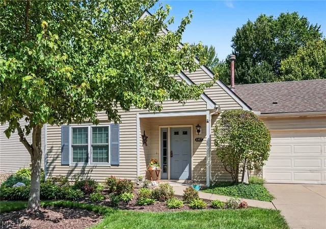 Photo 1 of Sale Pending at 147 Marwyck Pl Lane Pl, Northfield Center, OH 44067 | MLS# 5238739 | Listing updated on 2026-08-25
