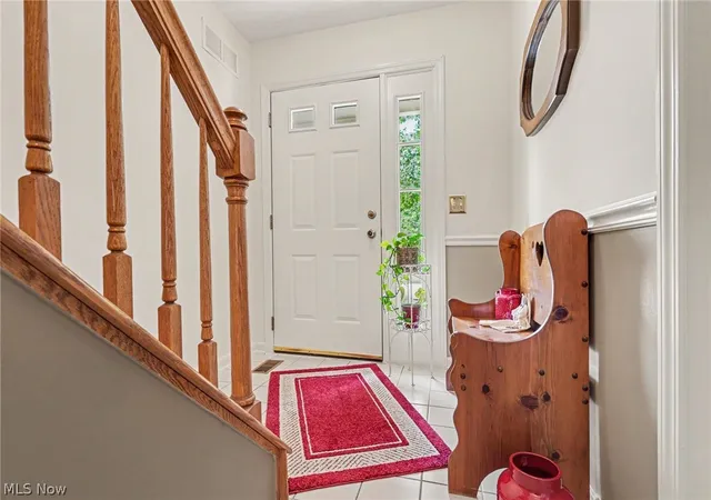 Photo 3 of Sale Pending at 147 Marwyck Pl Lane Pl, Northfield Center, OH 44067 | MLS# 5238739 | Listing updated on 2026-08-25