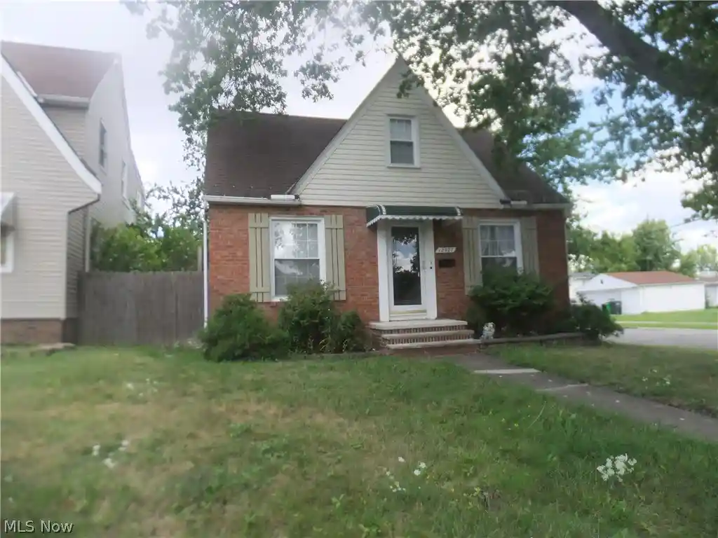 Single family home for sale at 12927 Grannis Rd, Garfield Heights, OH 44125 | MLS# 5238707