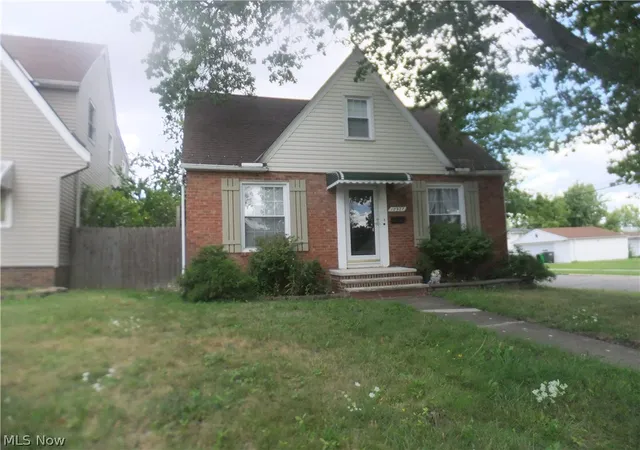 Photo 1 of Single family home for sale at 12927 Grannis Rd, Garfield Heights, OH 44125 | MLS# 5238707 | Listing updated on 2026-08-25