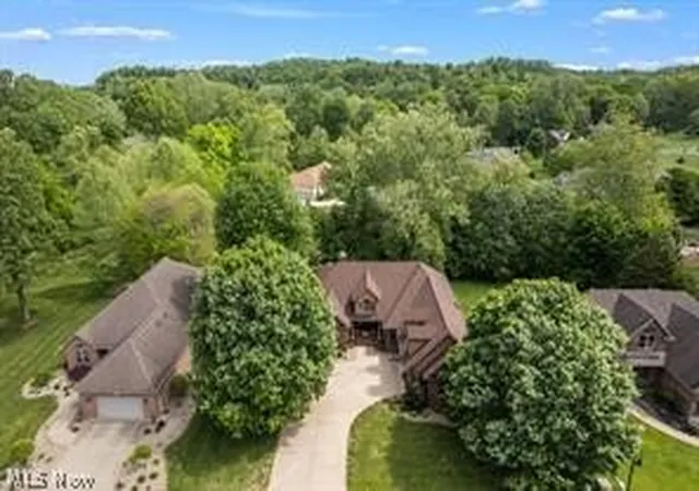 Photo 2 of Single family home for sale at 9 Henderson Ln, Williamstown, WV 26187 | MLS# 5239344 | Listing updated on 2026-08-26