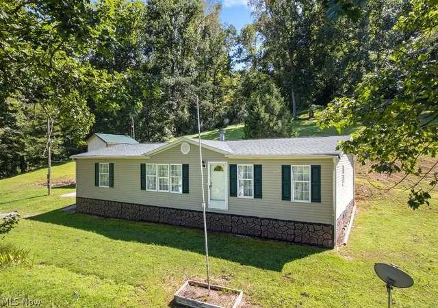 Photo 1 of Single family home for sale at 1312 Russet Rd, Grantsville, WV 26147 | MLS# 5239338 | Listing updated on 2026-08-28