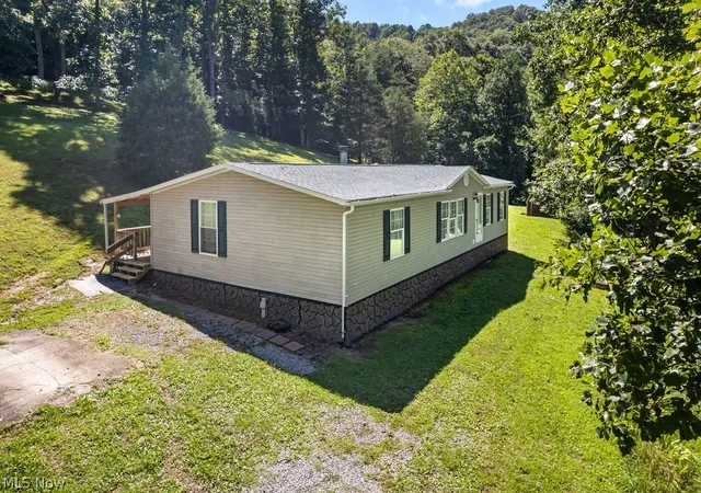 Photo 4 of Single family home for sale at 1312 Russet Rd, Grantsville, WV 26147 | MLS# 5239338 | Listing updated on 2026-08-28