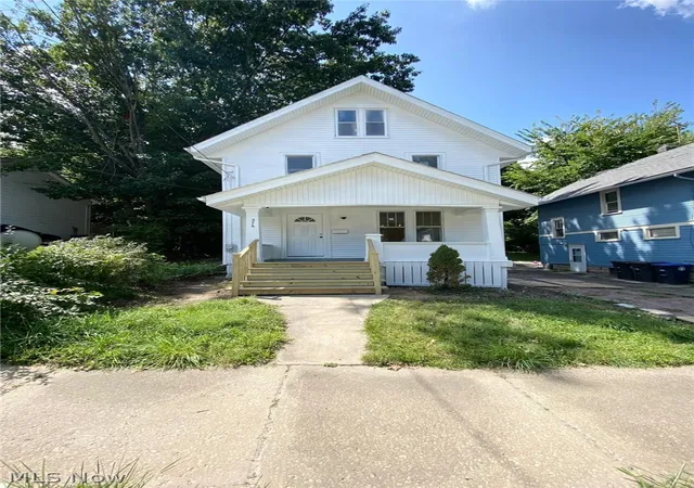 Photo 1 of Single family home for sale at 576 Kling St, Akron, OH 44311 | MLS# 5239305 | Listing updated on 2026-08-25