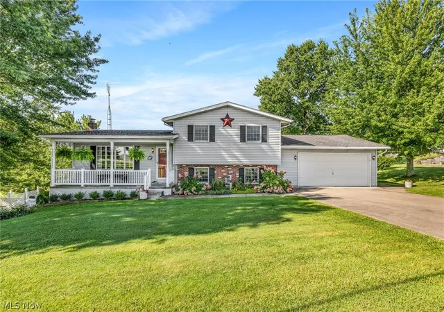 Photo 1 of Single family home for sale at 66626 Glencoe Rd, St Clairsville, OH 43950 | MLS# 5239035 | Listing updated on 2026-08-29