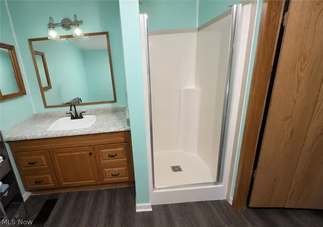Photo 3 of Single family home for sale at 200 S Blackwood Dr, Zanesville, OH 43701 | MLS# 5239382 | Listing updated on 2026-09-17