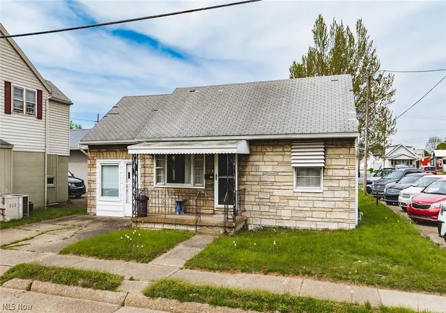 Photo 1 of Single family home for sale at 505 27th St, Vienna, WV 26105 | MLS# 5238134 | Listing updated on 2026-08-26
