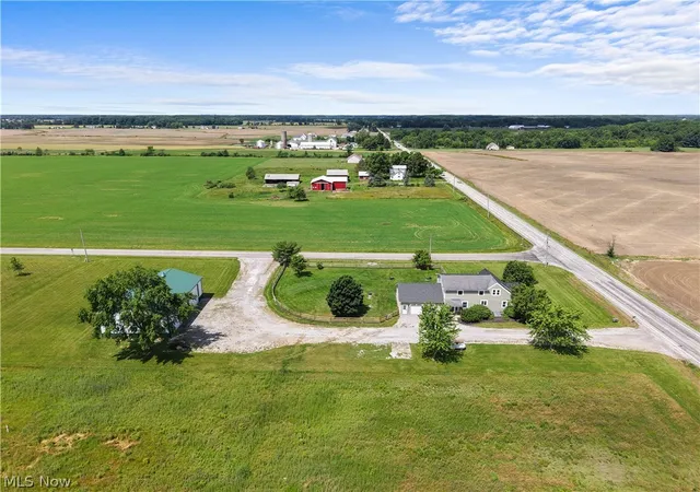Photo 3 of Single family home for sale at 48935 State Route 303, Oberlin, OH 44074 | MLS# 5238506 | Listing updated on 2026-08-25