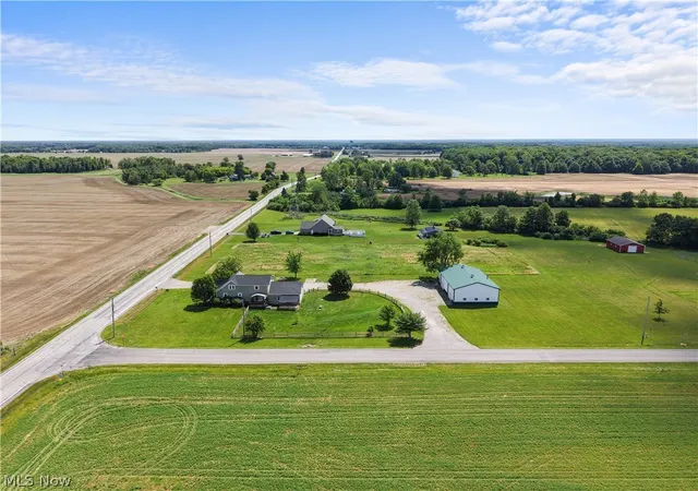 Photo 4 of Single family home for sale at 48935 State Route 303, Oberlin, OH 44074 | MLS# 5238506 | Listing updated on 2026-08-25