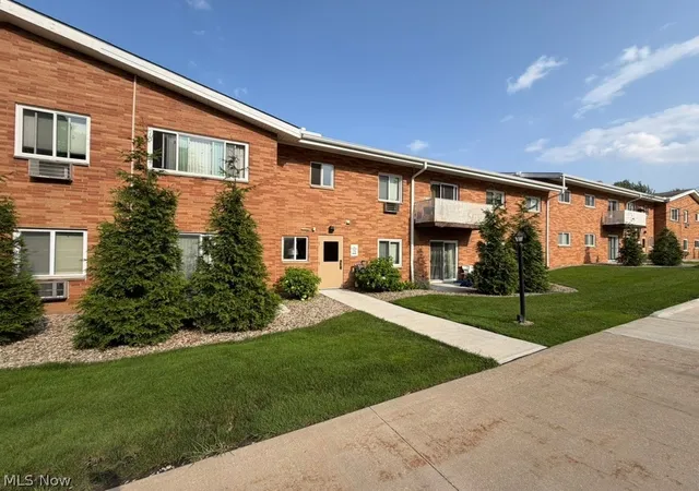 Photo 1 of Condo for sale at 441 Tollis Pkwy #255C, Broadview Heights, OH 44147 | MLS# 5236126 | Listing updated on 2026-08-25